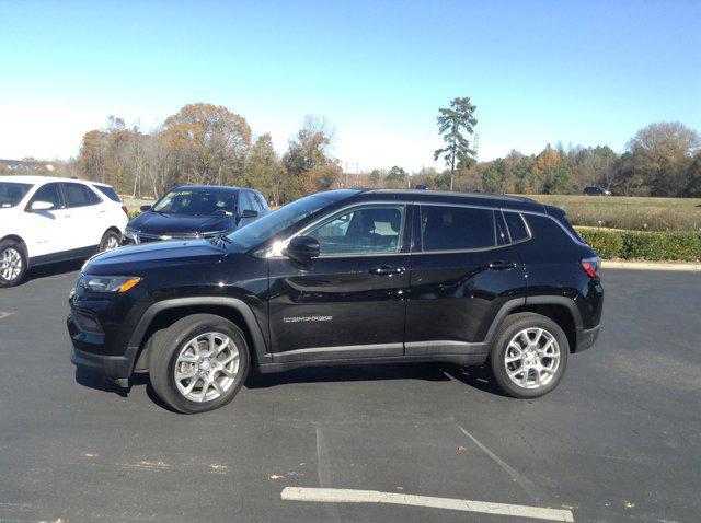 2024 jeep compass latitude lux