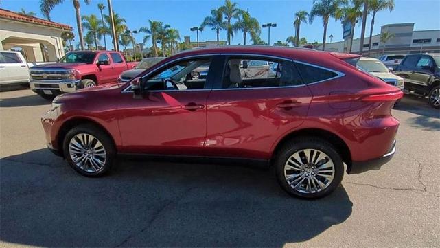 2022 toyota venza xle