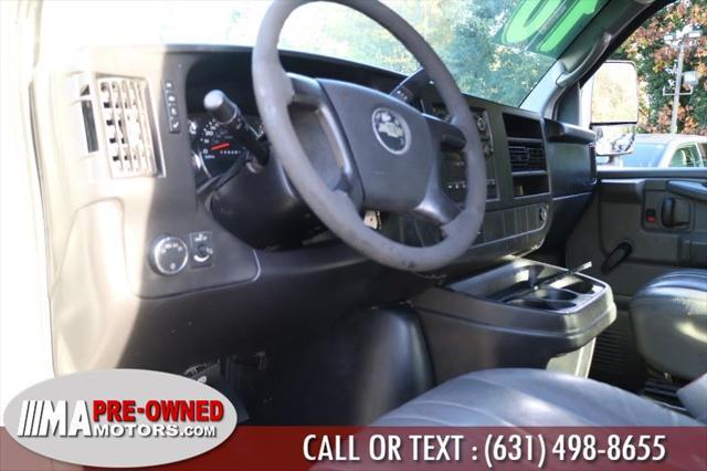 2010 chevrolet express 2500 base