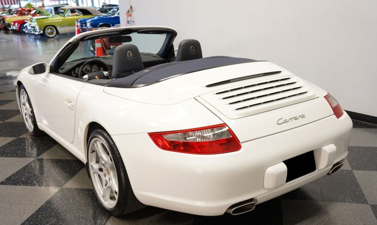 2005 porsche 911 carrera