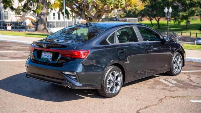 2021 kia forte lxs