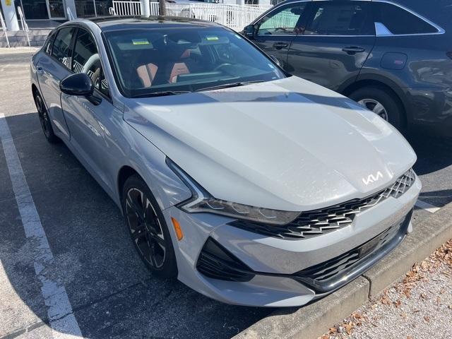 2022 kia k5 gt-line