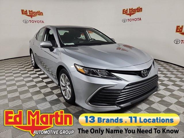 2023 toyota camry le