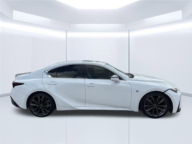 2021 lexus is 350 base