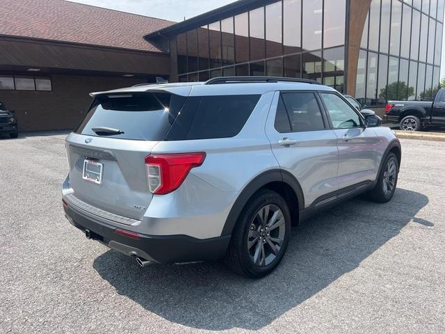 2023 ford explorer xlt