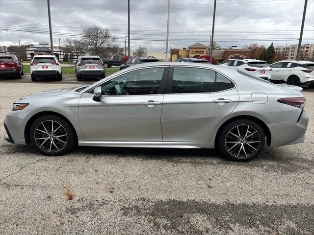 2024 toyota camry se