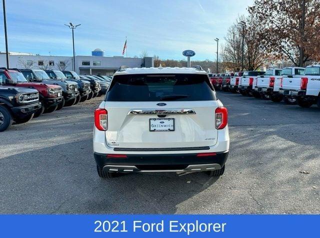 2021 ford explorer xlt