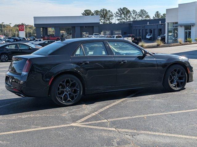 2022 chrysler 300 touring l