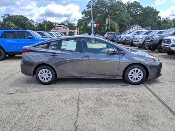 new 2019 toyota prius le laurel, ms 39440 for sale in choctaw, mississippi