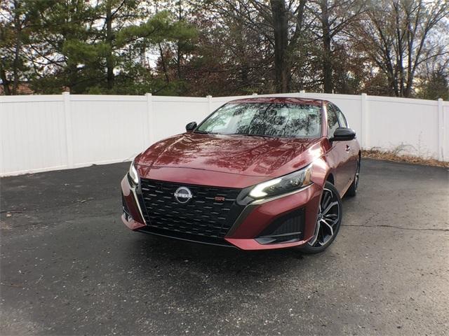 2023 nissan altima 2.5 sr