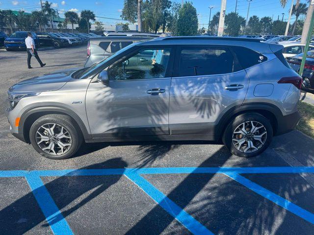 2021 kia seltos ex