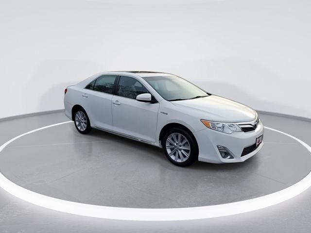 2014 toyota camry hybrid xle