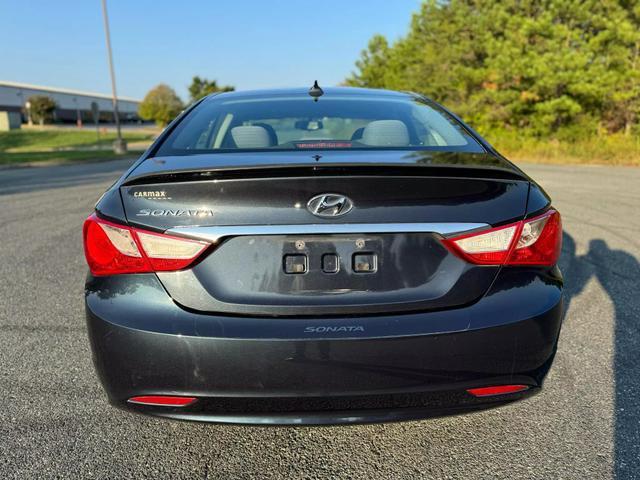 2013 hyundai sonata gls