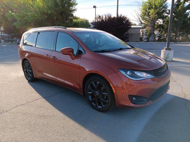 2018 chrysler pacifica touring-l plus