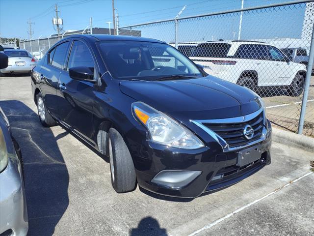 2018 nissan versa sv