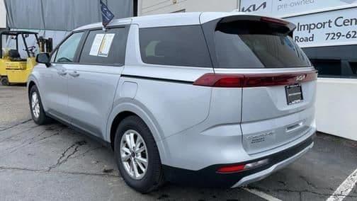 2022 kia carnival lx in ross corners, new york