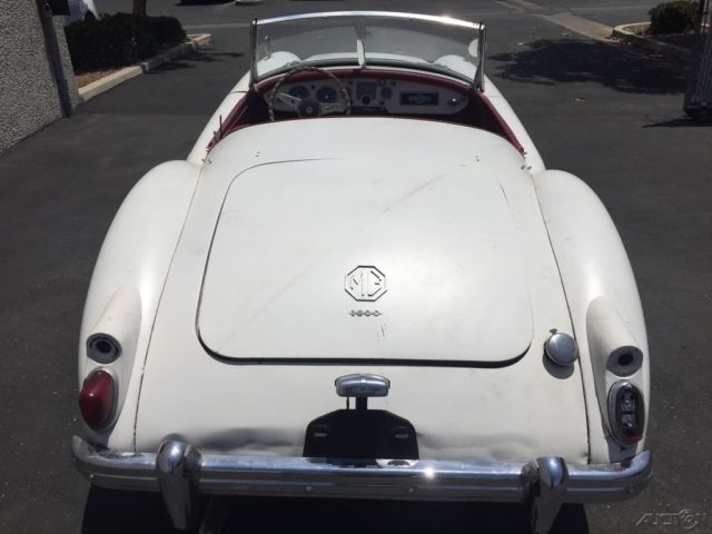 1960 mga 1600 mk1 roadster. white/red trim. 4-speed. correct engine, solid car