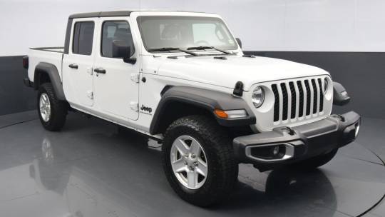 2023 Jeep se