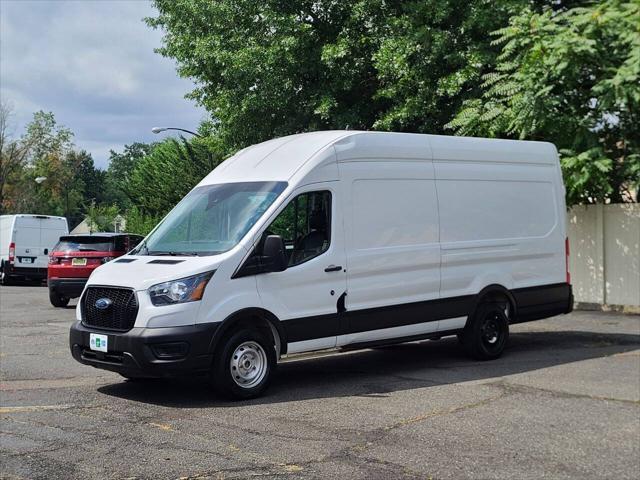2023 ford transit-250 base