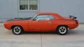 1970 plymouth barracuda 472 hemi–powered