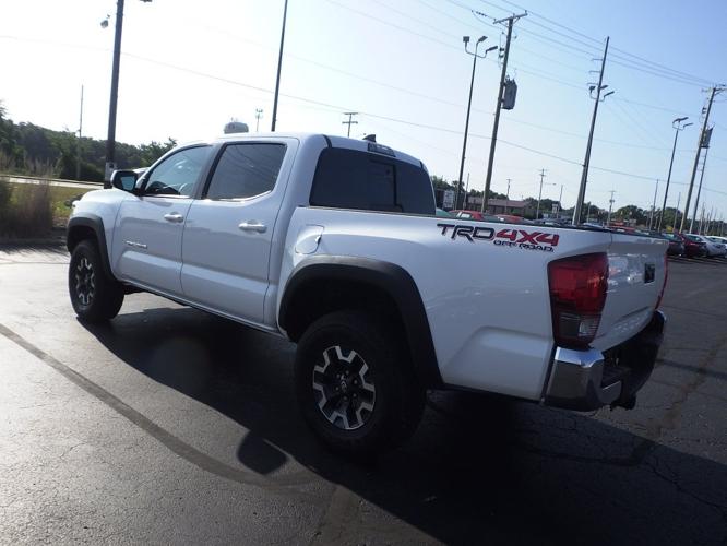 certified 2017 toyota tacoma 4x4 double cab elkhart, in 46514 for sale in elkhart, indiana