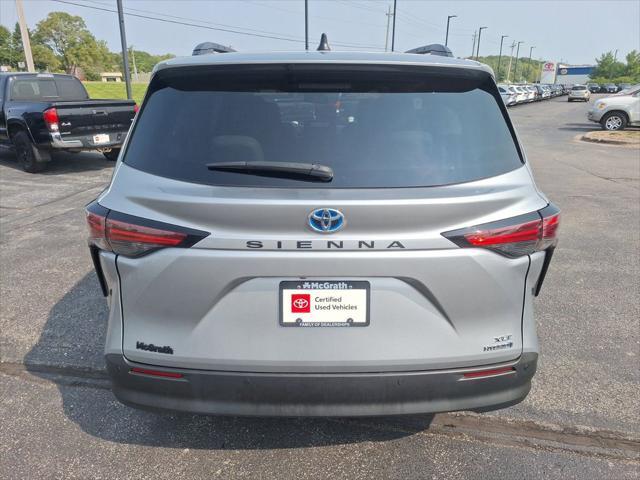 2022 toyota sienna xle 8 passenger