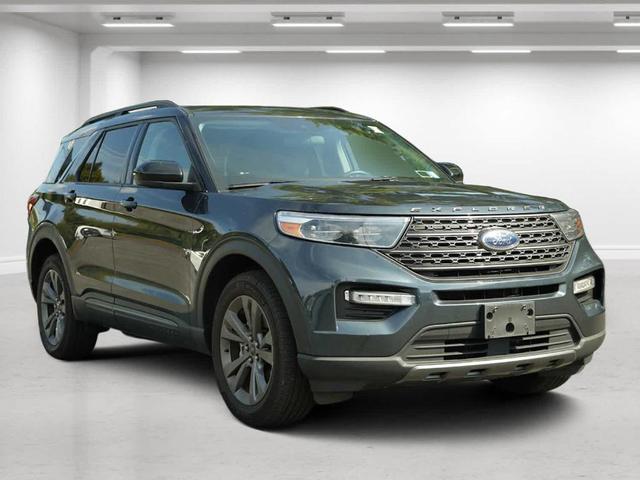 2022 ford explorer xlt