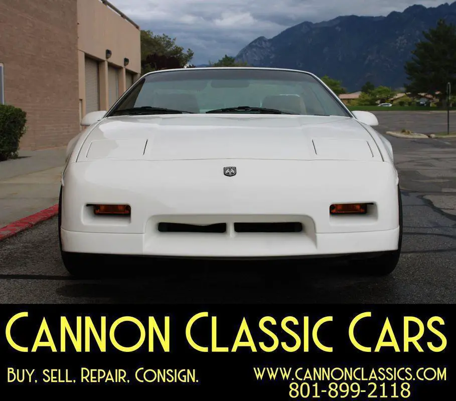 ***1988 pontiac fiero 2l na v6 overhead valves (ohv) 12v gt sunroof white***