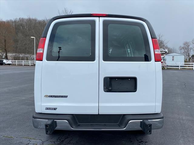 2022 chevrolet express 2500 work van