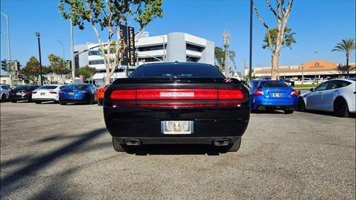 2012 dodge challenger