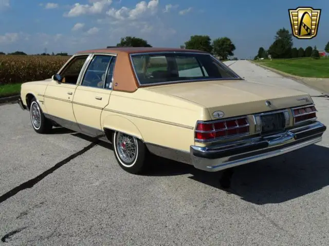 1978 pontiac bonneville 0 sedan 301 cid v8 automatic