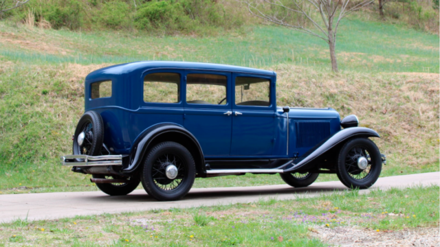 1931 chrysler sedan