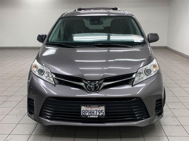 2020 toyota sienna le