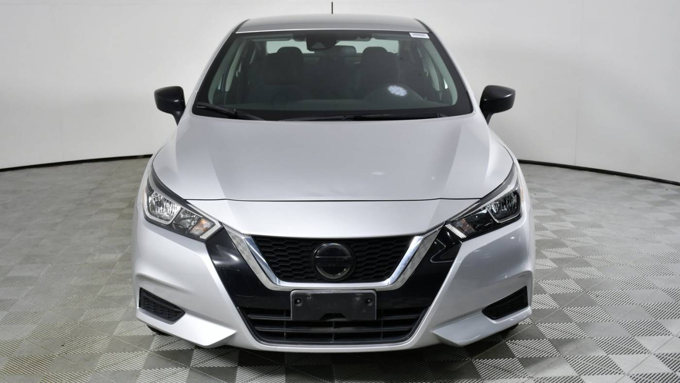 2020 nissan versa s