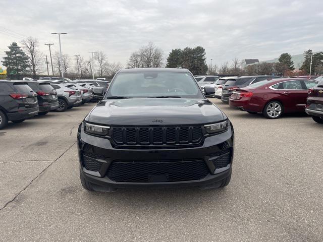 2023 jeep grand cherokee altitude