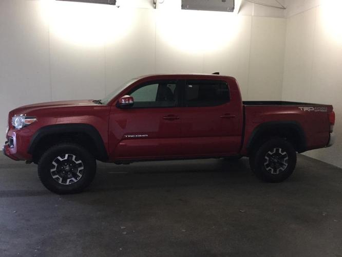 2016 toyota tacoma sr5 v6 4x4 sr5 v6 4dr double cab 5.0 ft sb for sale in bow, new hampshire