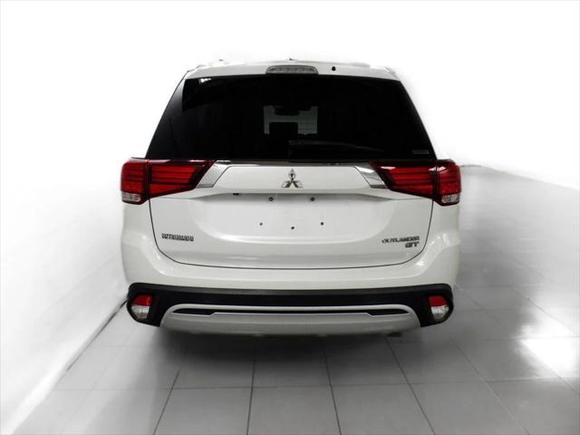 2019 mitsubishi outlander gt