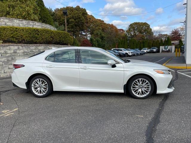 2020 toyota camry xle