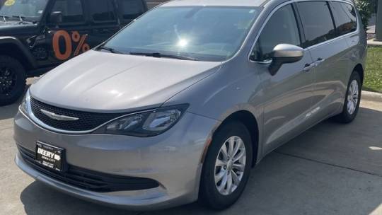 2017 chrysler pacifica touring
