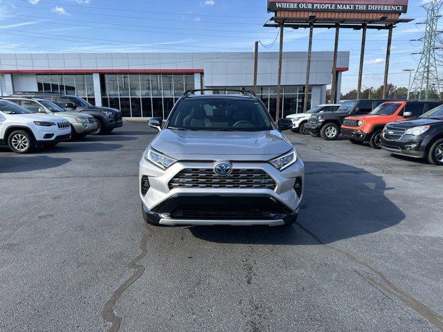 2020 toyota rav4 hybrid se