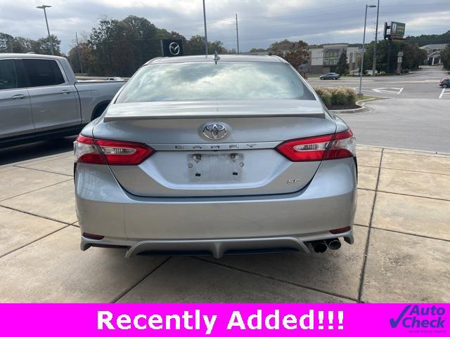 2019 toyota camry se
