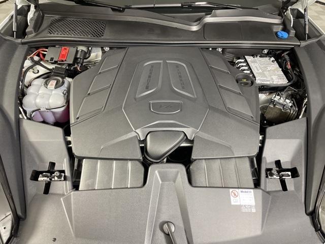 2024 porsche cayenne base