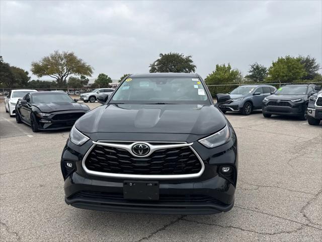 2023 toyota highlander le