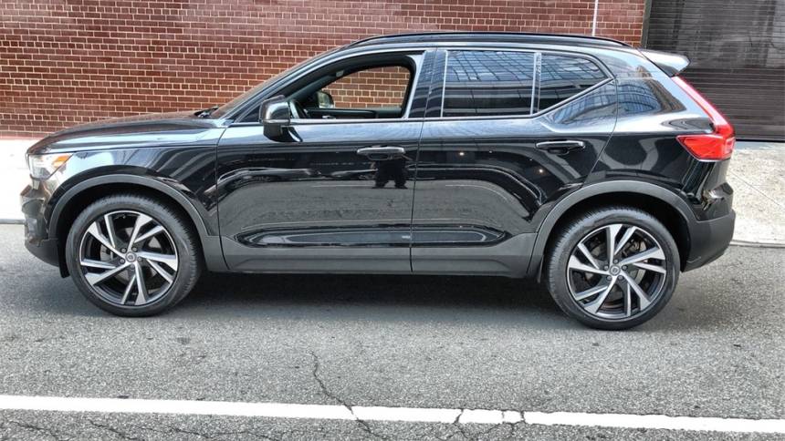 2021 volvo xc40 t5 r-design