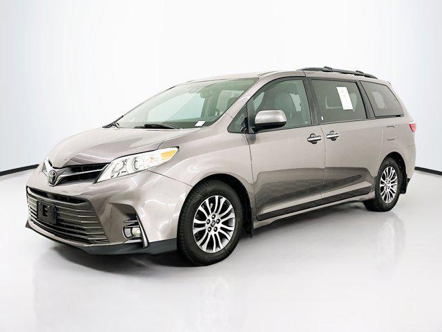 2019 toyota sienna xle premium