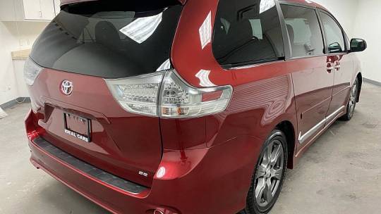 2017 Toyota Sienna