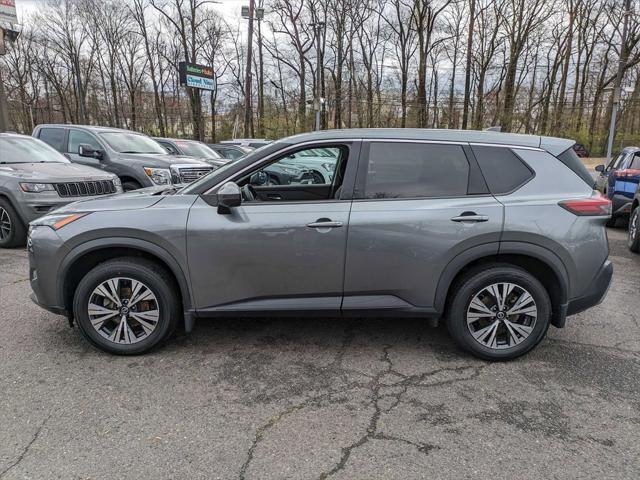 2021 nissan rogue sv