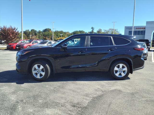 2023 toyota highlander le