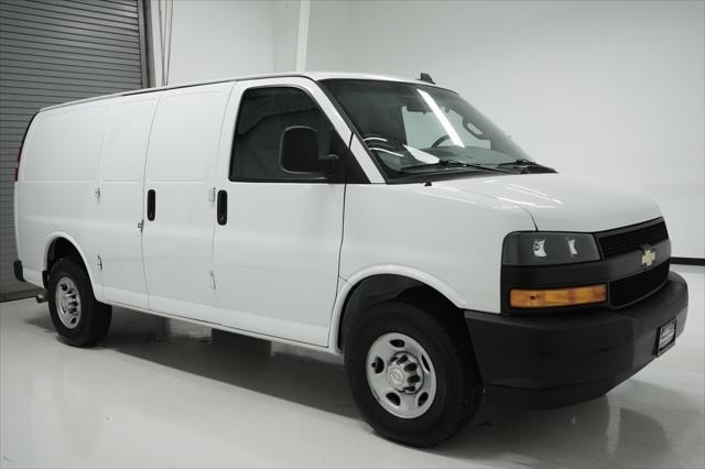 2021 chevrolet express 2500 rwd 2500 regular wheelbase wt