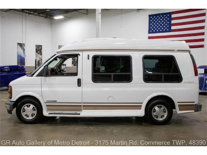 1996 gmc savana in kentwood, michigan